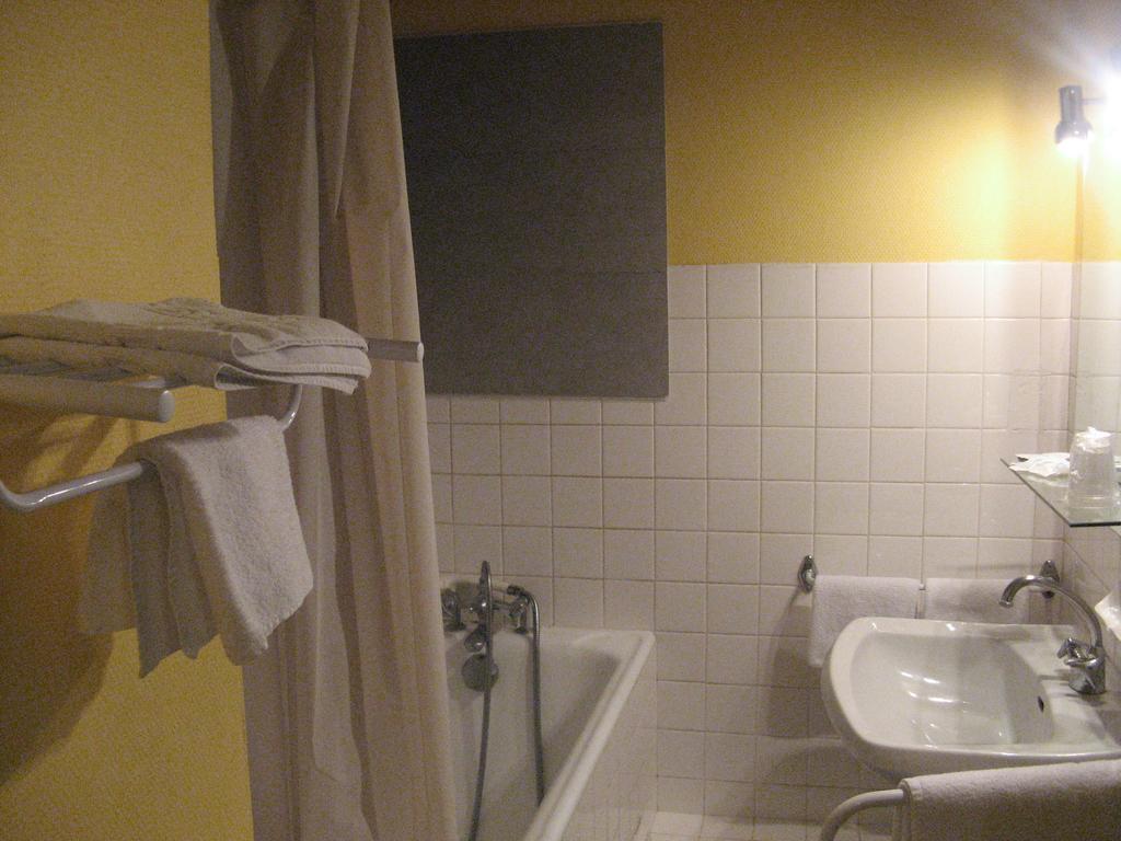 Servhotel Morestel Buitenkant foto