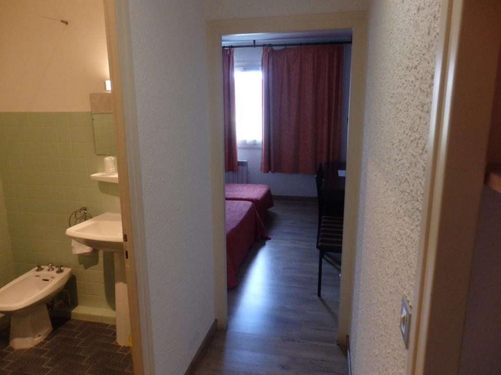 Servhotel Morestel Buitenkant foto