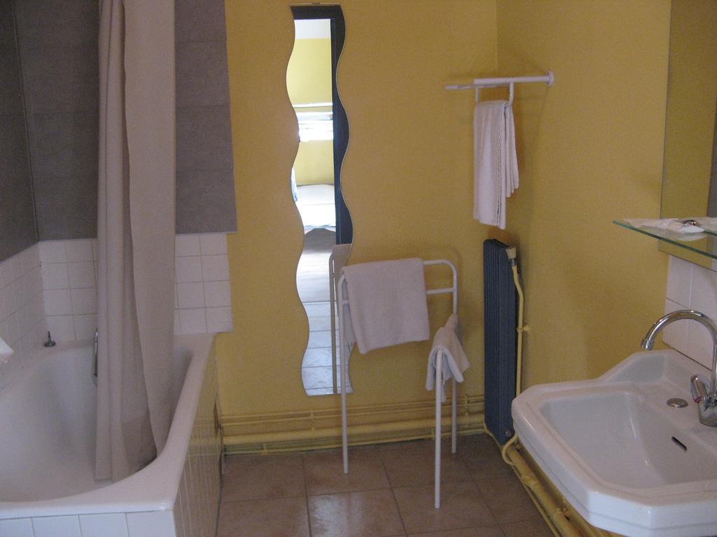 Servhotel Morestel Buitenkant foto